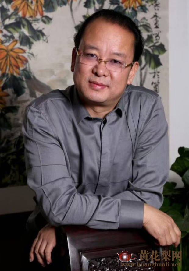 杨波:“带黄花梨回家是我多年的心愿” 杨波:“带黄花梨回家是我多年的心愿”